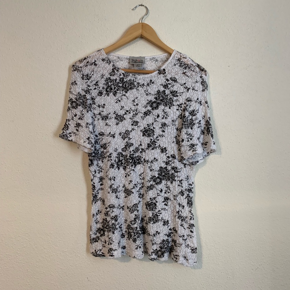 Abstract Floral Stretch Tee Shirt Blouse Size L